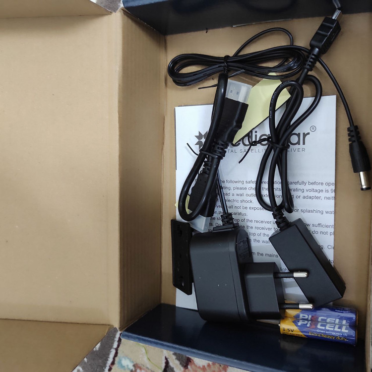 گیرنده فول اچ دی برند مدیا استار مدل R130 قابلیت ست کردن تمام ریموت کنترل های مدیا استار ورژن ۲